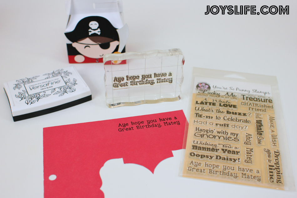 Cute Pirate Box Perfect for Pirate Themed Parties #SilhouetteCameo #JoysLifeStamps #crafts #pirate #party