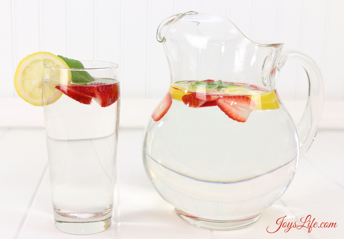 Enjoy Fruit Infused Water & Ice with less Tooth Sensitivity #AmopeLovesMoms #infusedwater #recipe #Ad