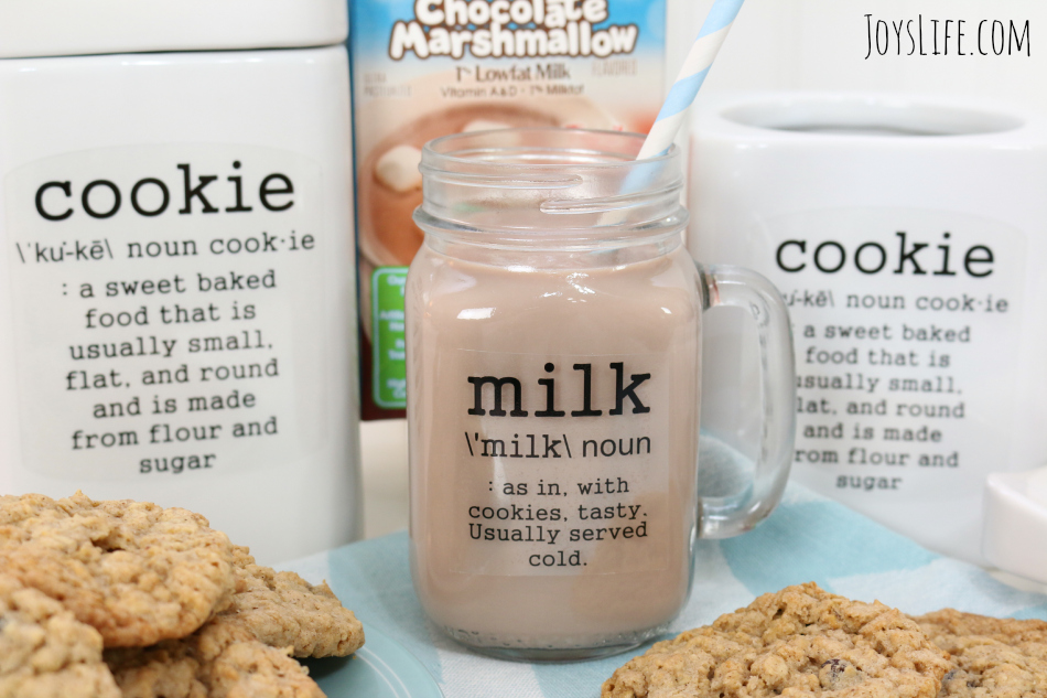 How to Personalize a Cookie Jar with the Silhouette Cameo #TruMoo #SilhouetteCameo #Cookie #Recipe