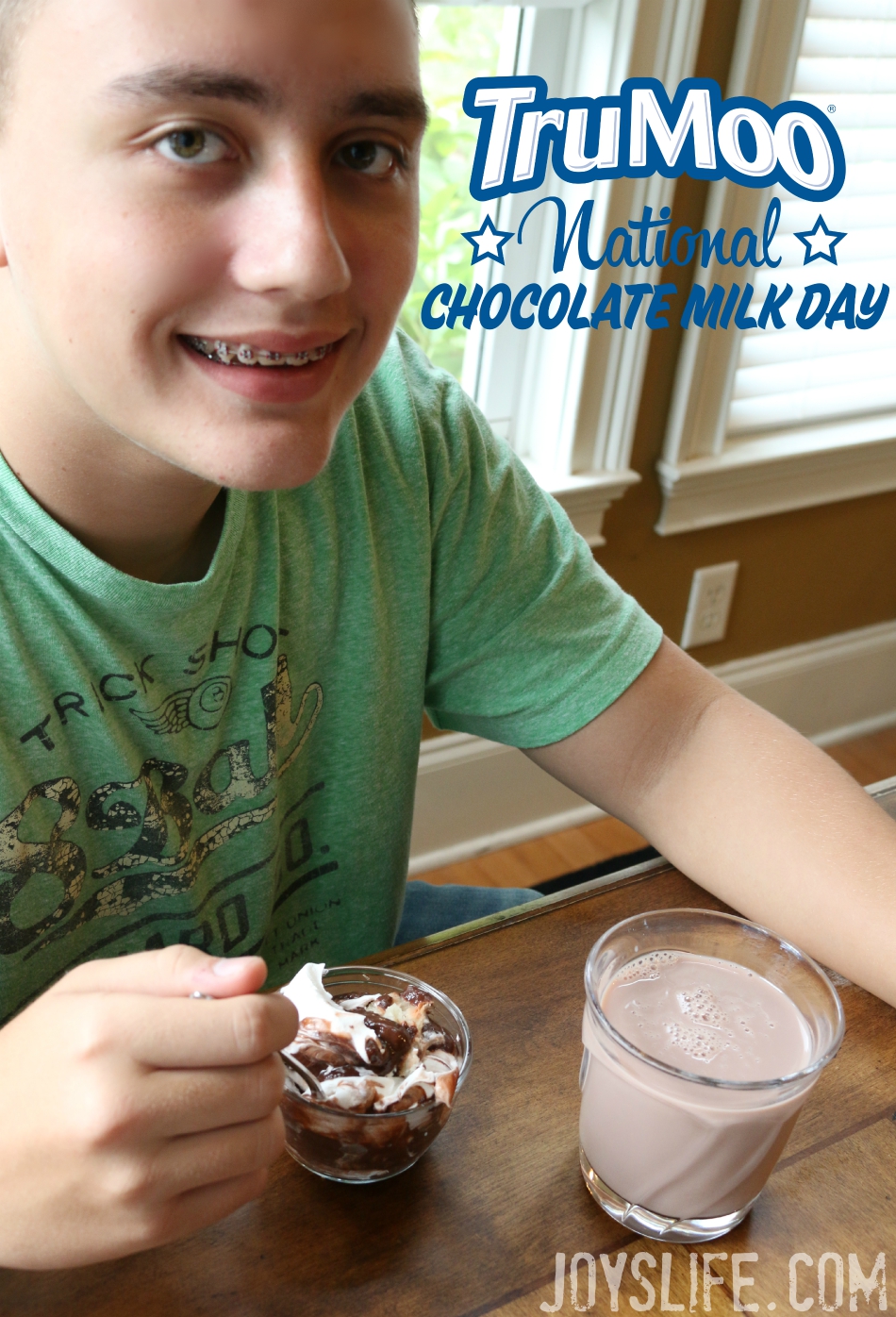 Make a Deconstructed Chocolate Pie for National Chocolate Milk Day #NationalChocolateMilkDay or any day!