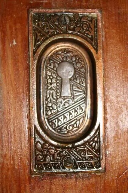 savannah keyhole