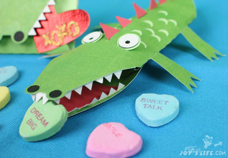 Crocodile Smile Pillow box & Card – Animal Blog Hop