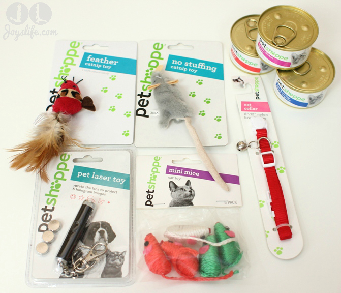 Walgreens Pet Shoppe Cat Stocking Pet Gifts #HappyAllTheWay #shop #cbias