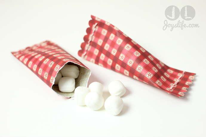 How to Make Simple “Sour Cream” Candy Containers