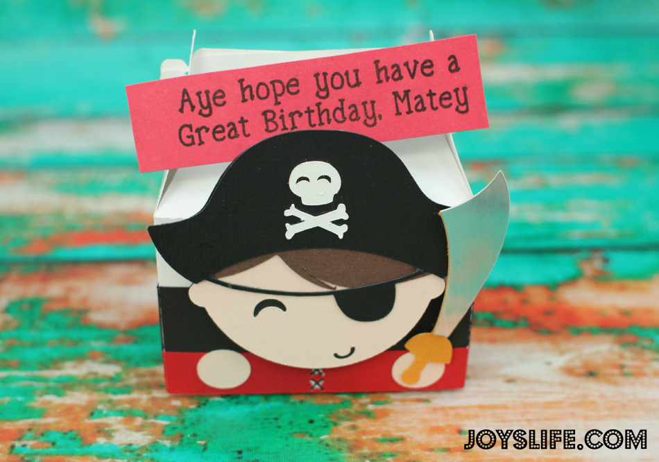 Cute Pirate Box Perfect for Pirate Themed Parties #SilhouetteCameo #JoysLifeStamps #crafts #pirate #party