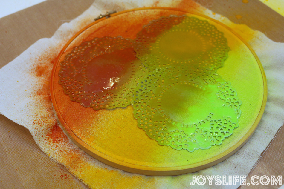 BE U Tie Dye Hoop Art with SEI Tumble Dye #SEI #TumbleDye #tiedye #hoopart #doilie