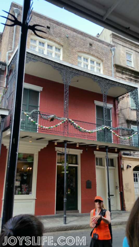 Mom & Daughter Trip to New Orleans Day 3 Part 1 #NOLA #NewOrleans #FrenchQuarter #tour #roadtrip #PiratesAlley