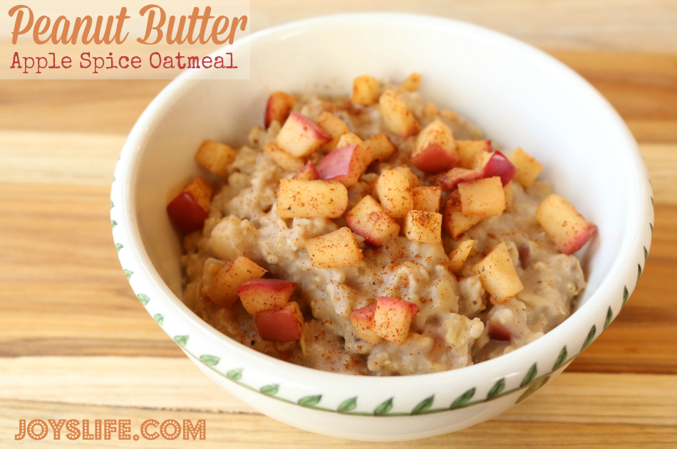 Peanut Butter Apple Spice Oatmeal Recipe + Giveaway #peanutbutter #recipe #breakfast