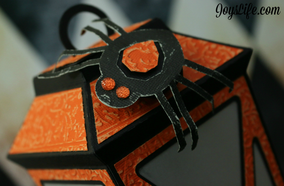 3D Cardstock Spooky Halloween Lantern #Coredinations #SVGCuts #Xyron #Craftwell #CutNBoss #SilhouetteCameo #Halloween #3D