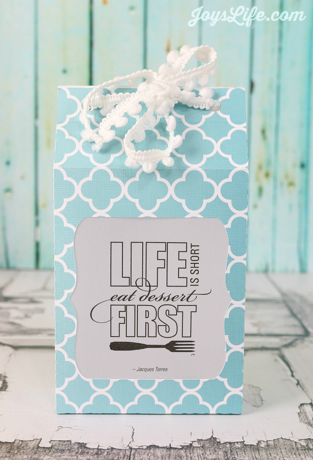 “Eat Dessert First” Treat Bag #SilhouetteCameo #Coredinations #giftbag