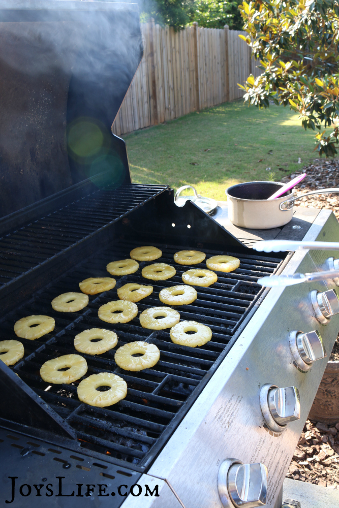 Spicey Glazed Grilled Pineapple and More Great Grill Recipes for Your Summer Celebrations #KingOfFlavor #Ad