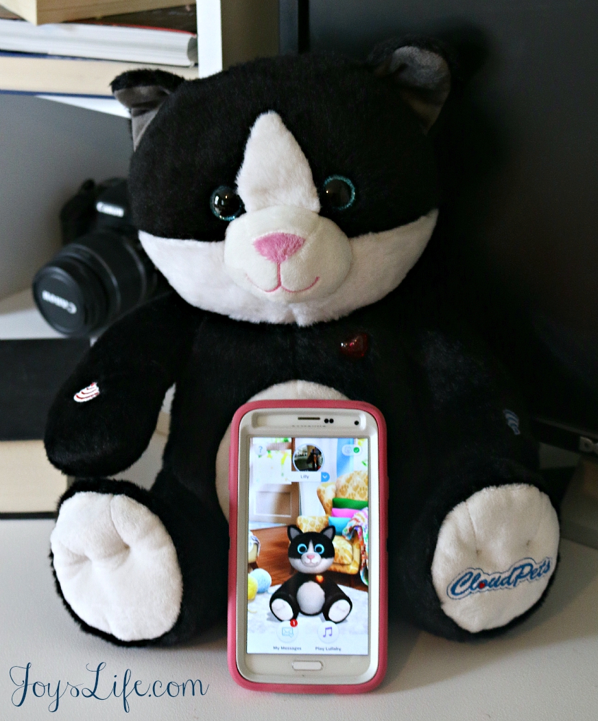 A Huggable Message from Home #CloudPetsForever #Ad