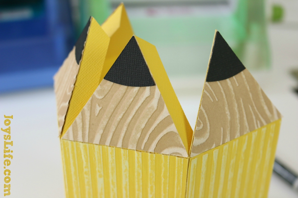 Back to School 3D Pencil & Card #SilhouetteCameo #3D #Coredinations
