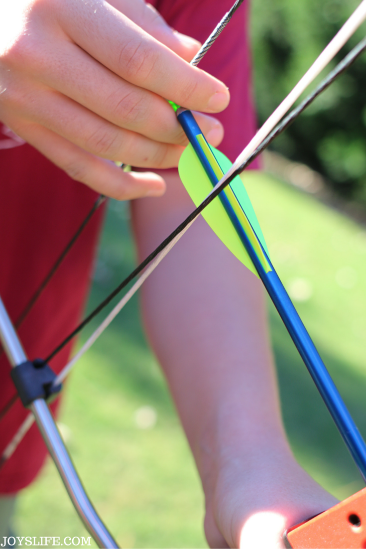 Give the Gift of Archery with a Genesis Bow & a Giveaway