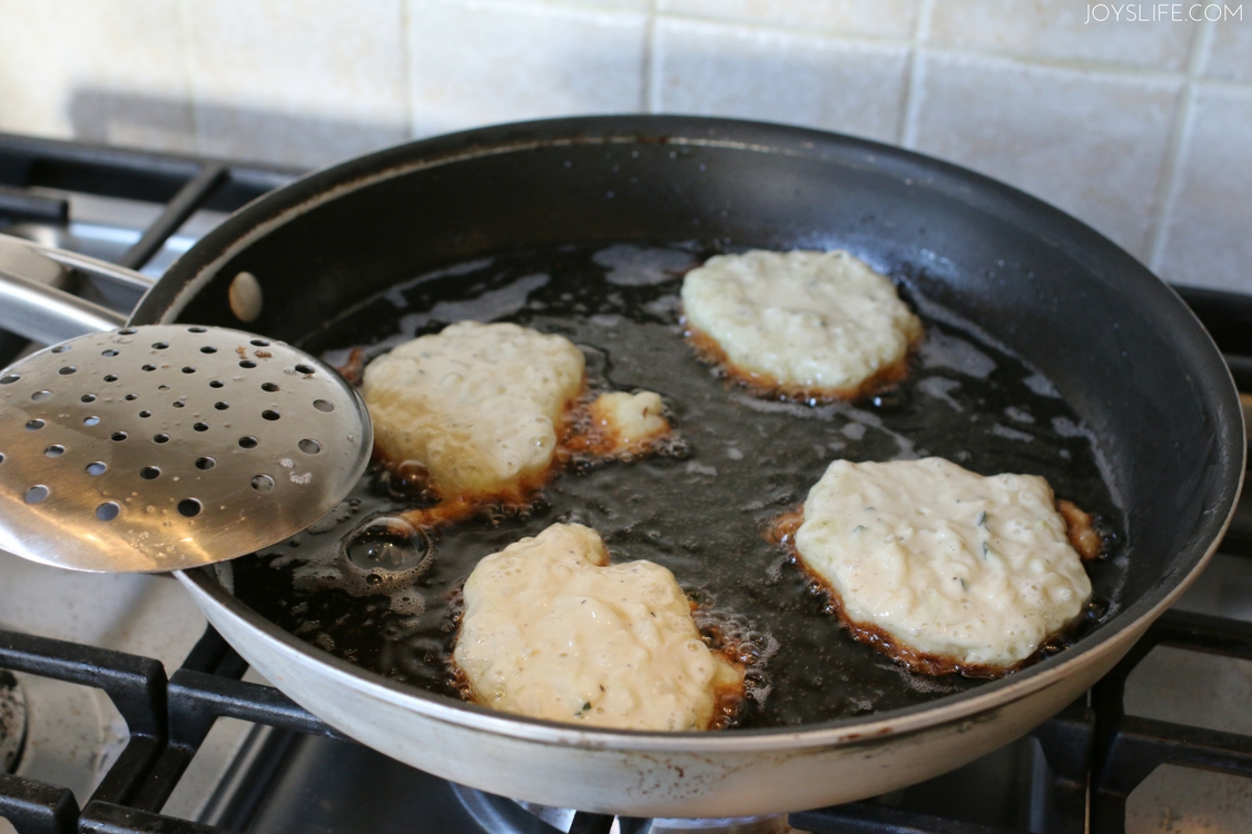 frying pan zucchini fritters