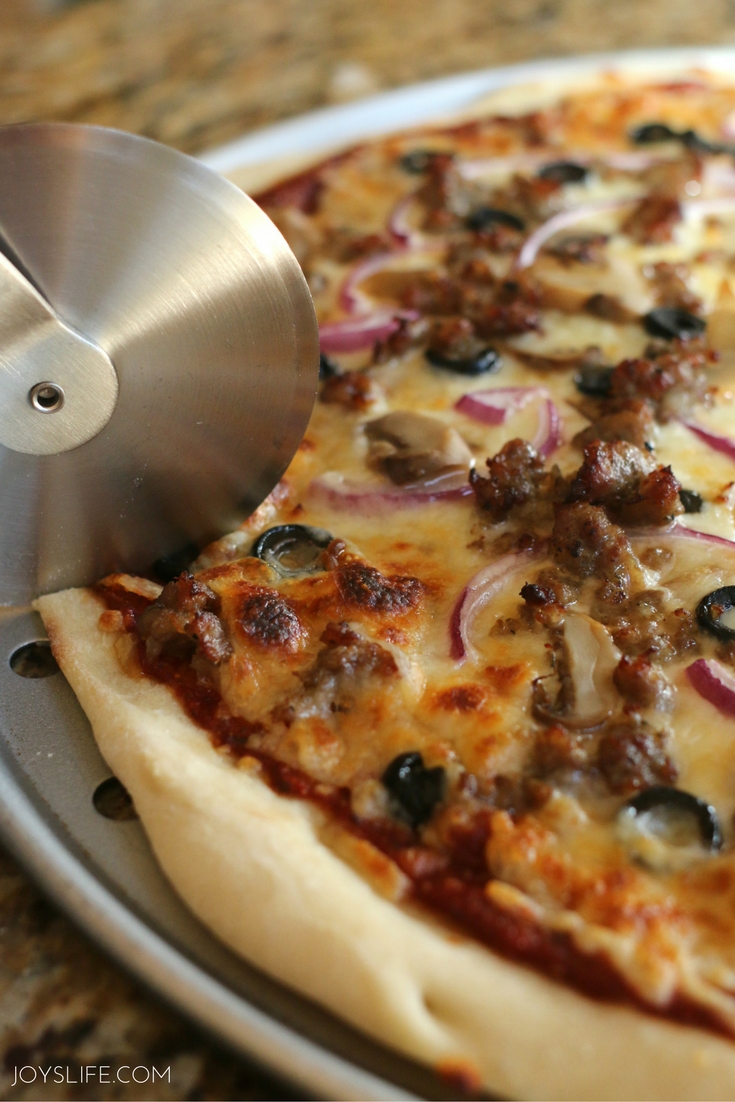 cutting sausage pizza pizza sauce recipe