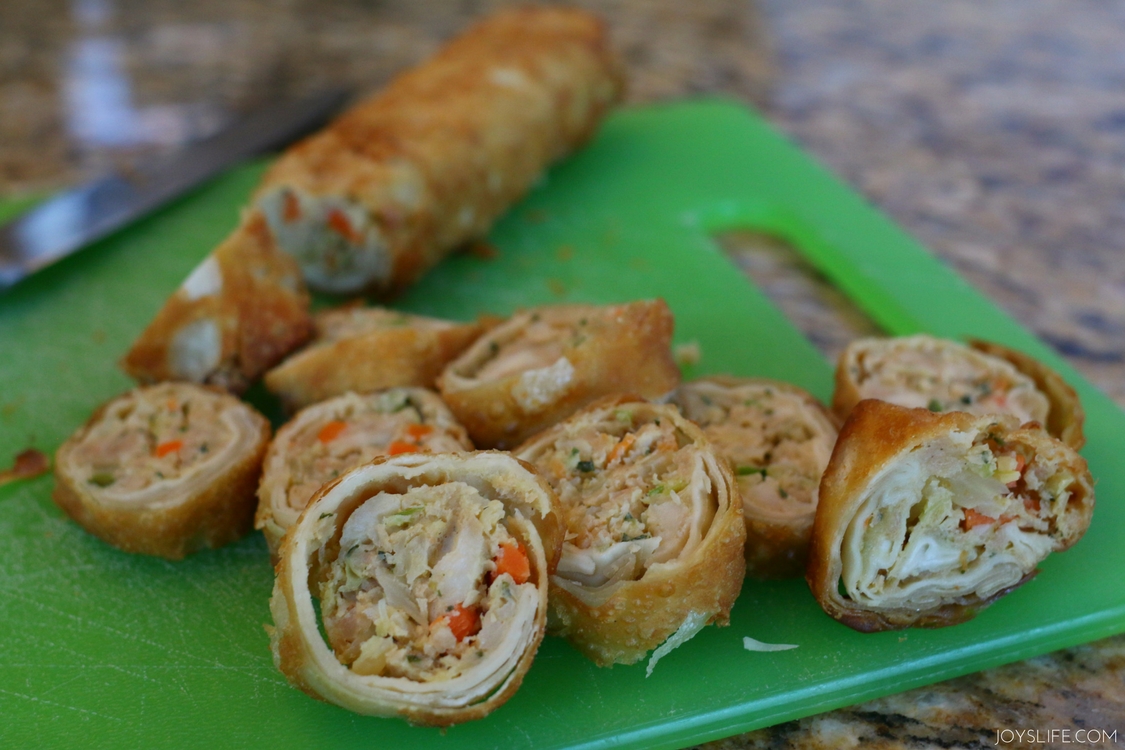 sliced egg roll