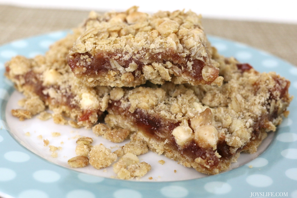 Strawberry Oatmeal Cookie Bar