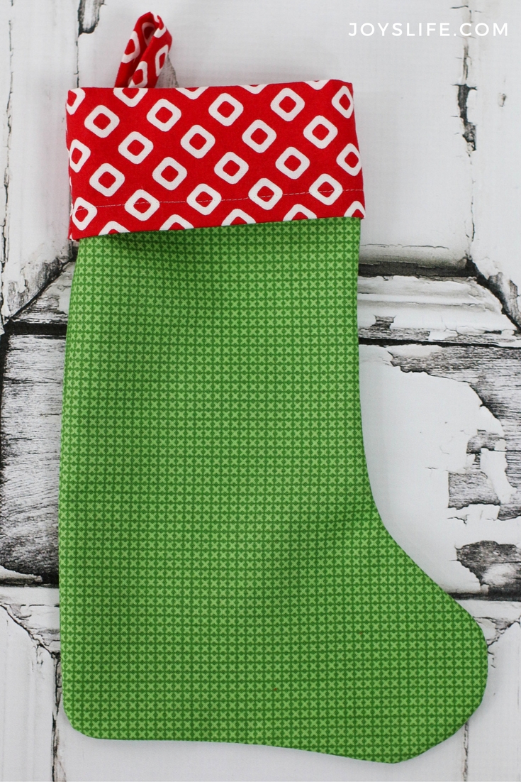 Christmas Stocking Pattern FREE plus stocking suffer ideas! - Life