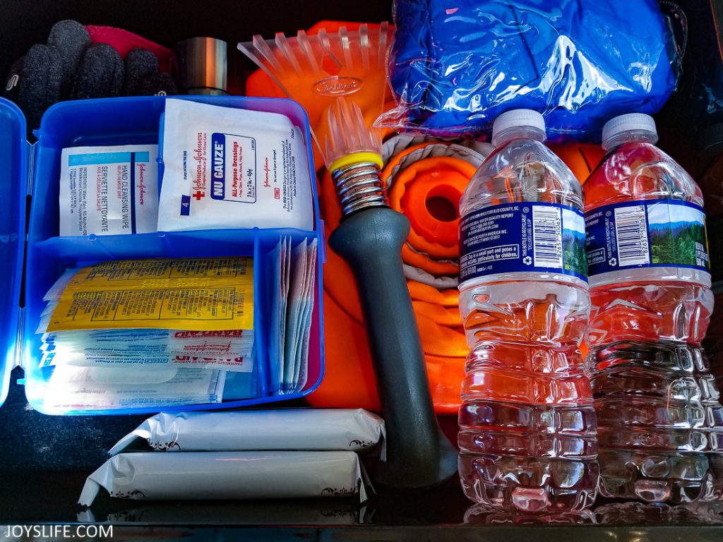 Extreme Weather Car Emergency Kit - Joy's Life