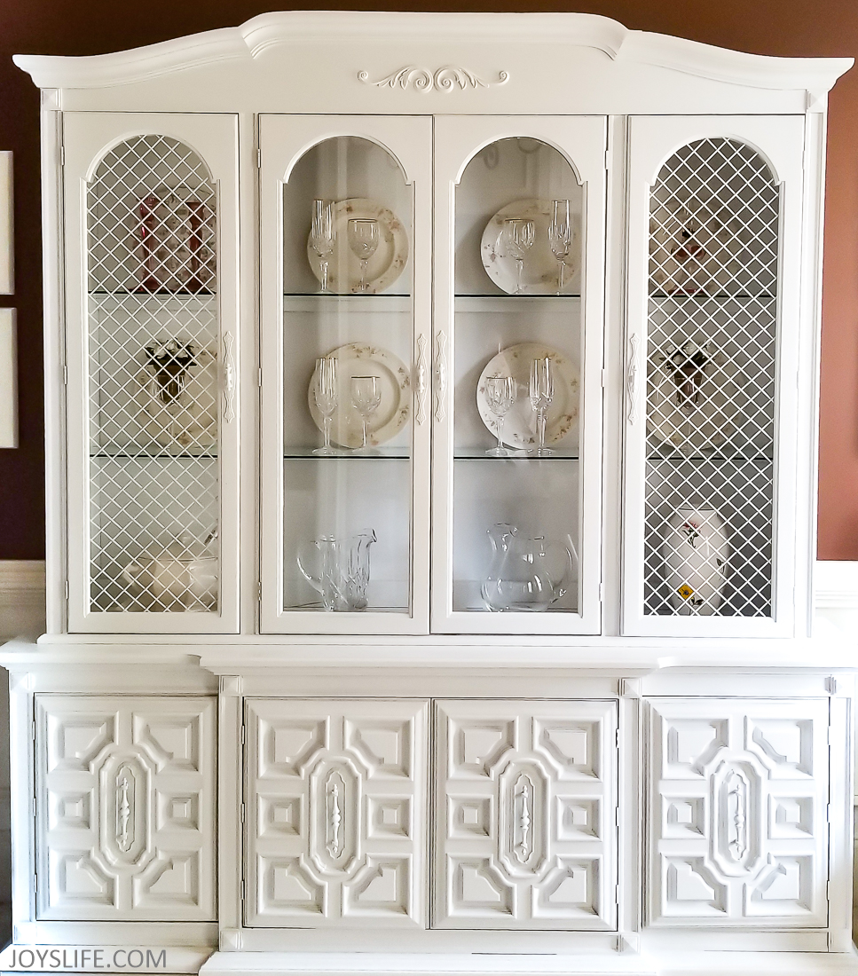 White deals china hutch