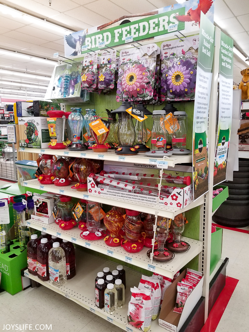 bird feeders at tractor supply