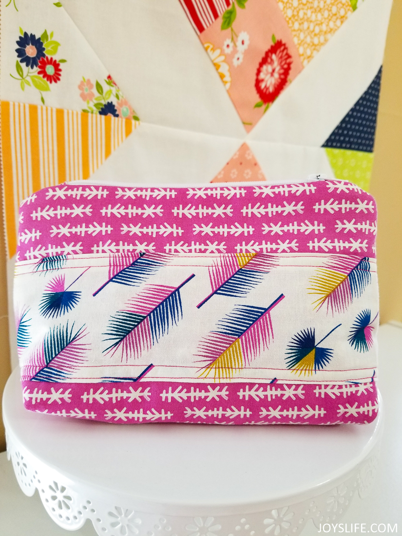 Cricut Maker Little Zipper Bow Pouch complete #cricutmaker #cricut #zipperbag #sewing